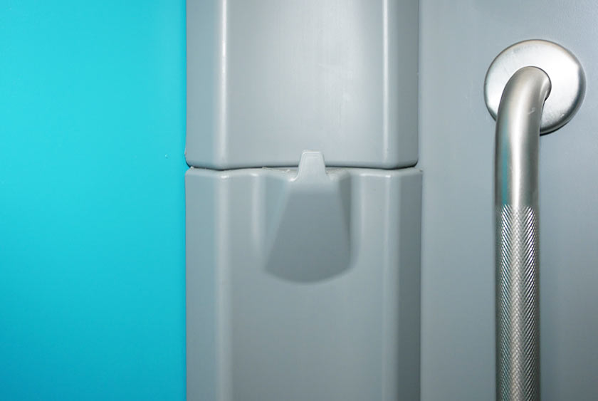 CONVENIENCE HOOK ON CORNER PANEL