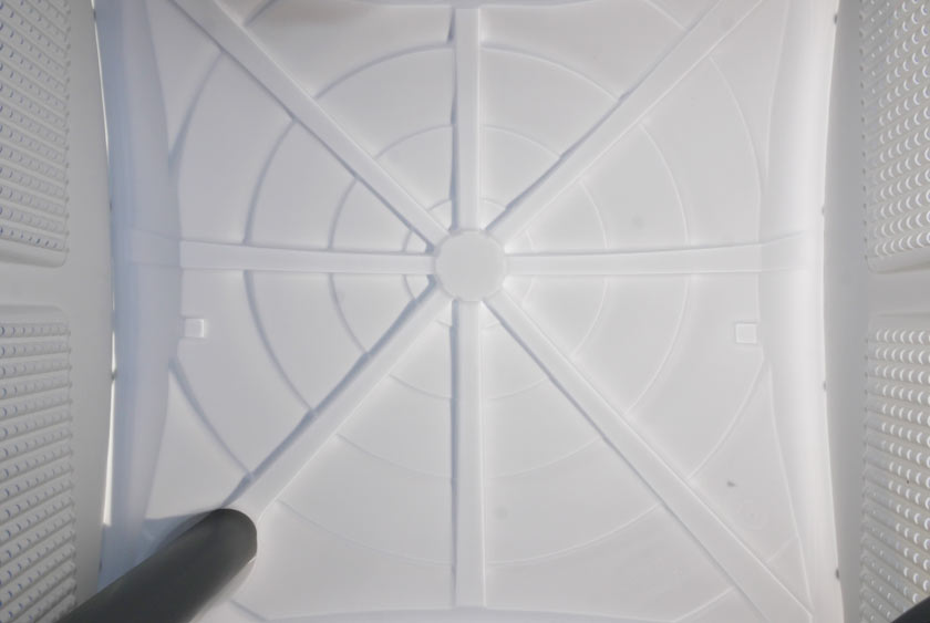 TRANSLUCENT ROOF ALLOWS NATURAL LIGHT TO FILTER IN