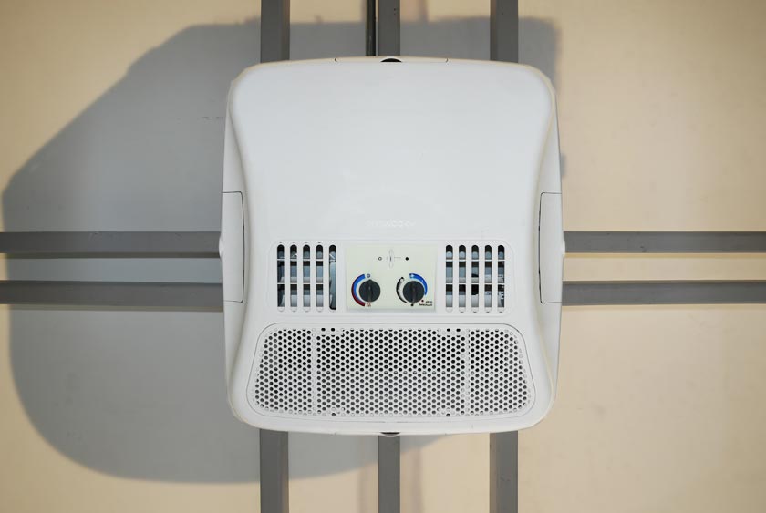 13000 BTU AIR CONDITIONING