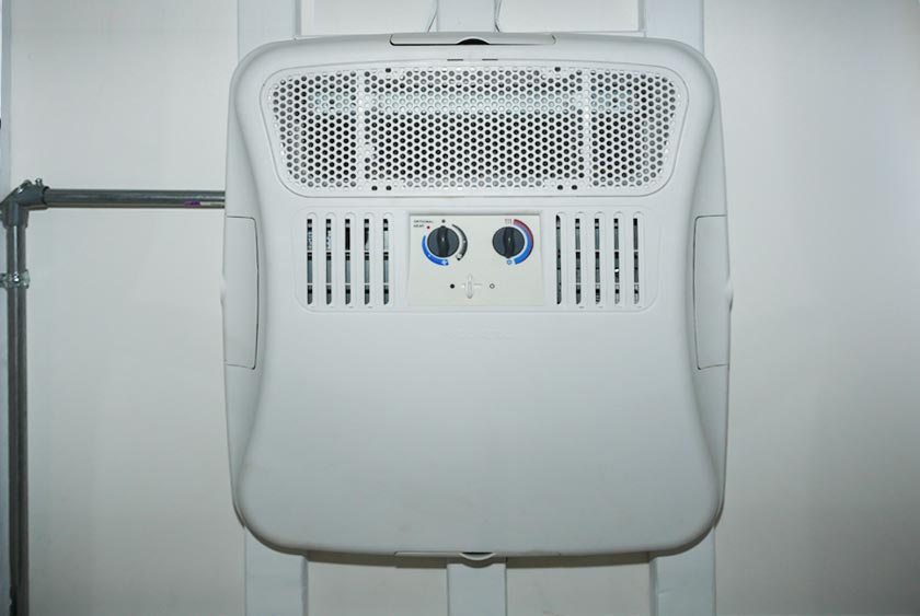 OVERHEAD COLEMAN MACH AIR CONDITIONING FOR COMFORT