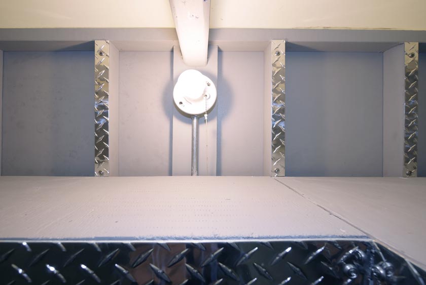 INCANDESCENT LIGHTING FOR NIGHTTIME USE