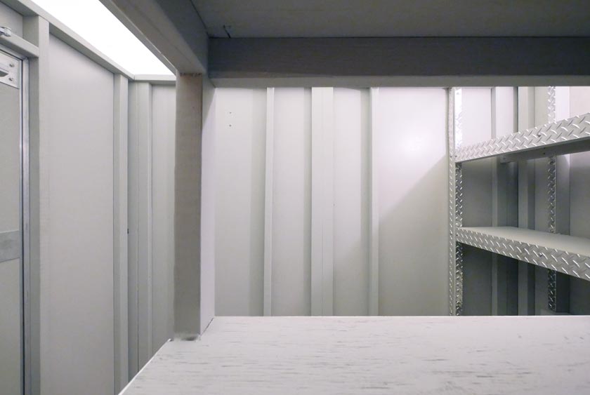 SOLID CONSTRUCTION INSIDE AND OUT