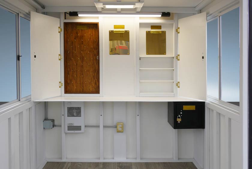 CABINETS HOUSE KEY HOOKS, CLIPBOARD AND SHELVES