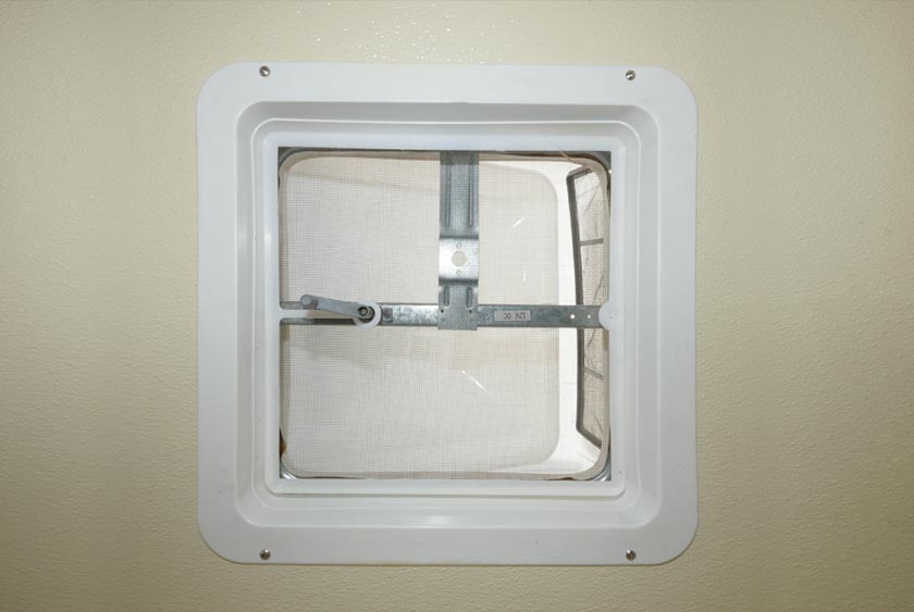 OVERHEAD VENT PROVIDES FRESH AIR AND REMOVES EXCESS HUMIDITY