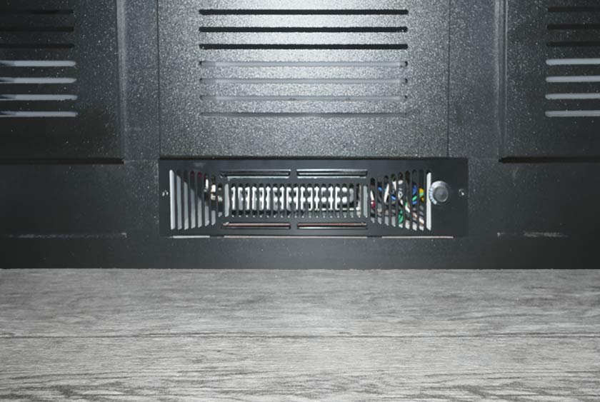 THERMOSTAT CONTROLLED HEAT AND AIR CONDITIONING