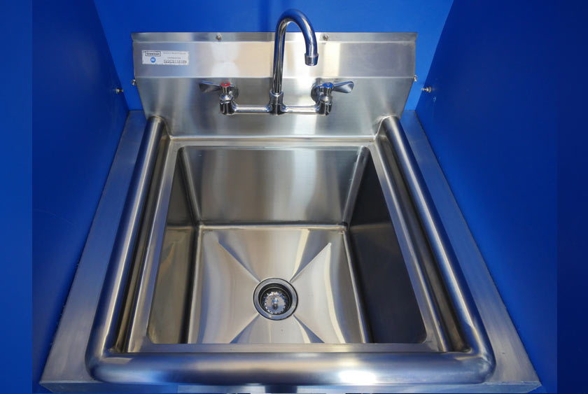 36” HIGH STAINLESS STEEL STANDING SINK WITH 8” CHROME FAUCET AND 8” STAINLESS STEEL BACKSPLASH