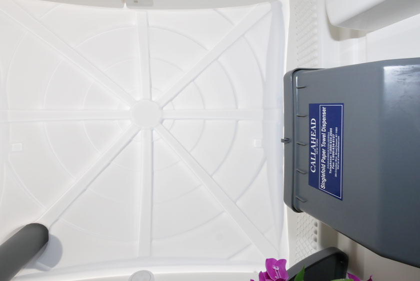 TRANSLUCENT ROOF FOR NATURAL LIGHT