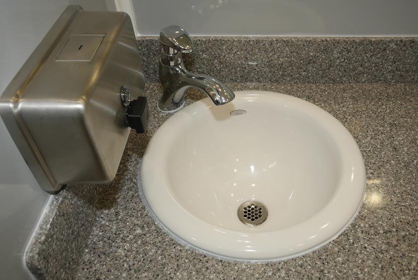PORCELAIN SINKS