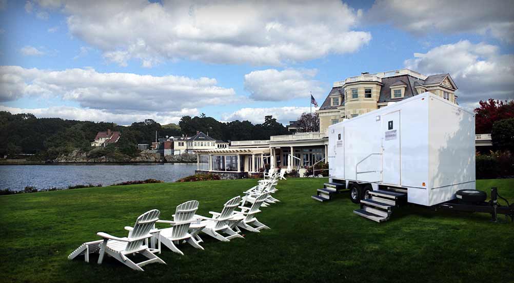 Rent Luxury Restroom Trailer