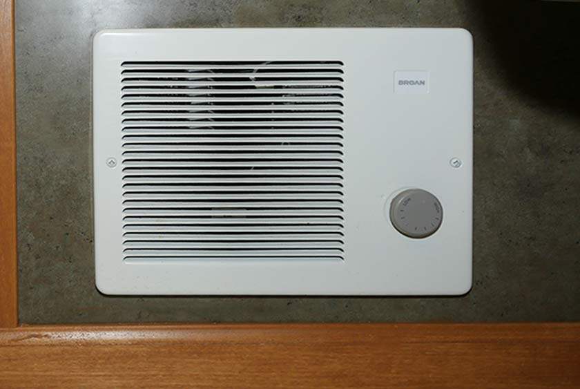 1,500 WATT FAN FORCED AIR HEATER