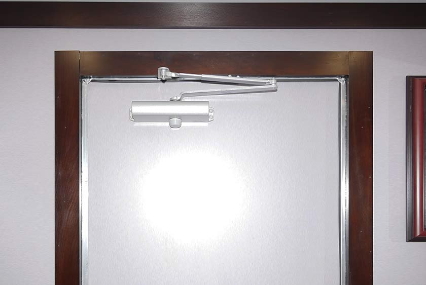 SELF CLOSING DOORS FOR PRIVACY