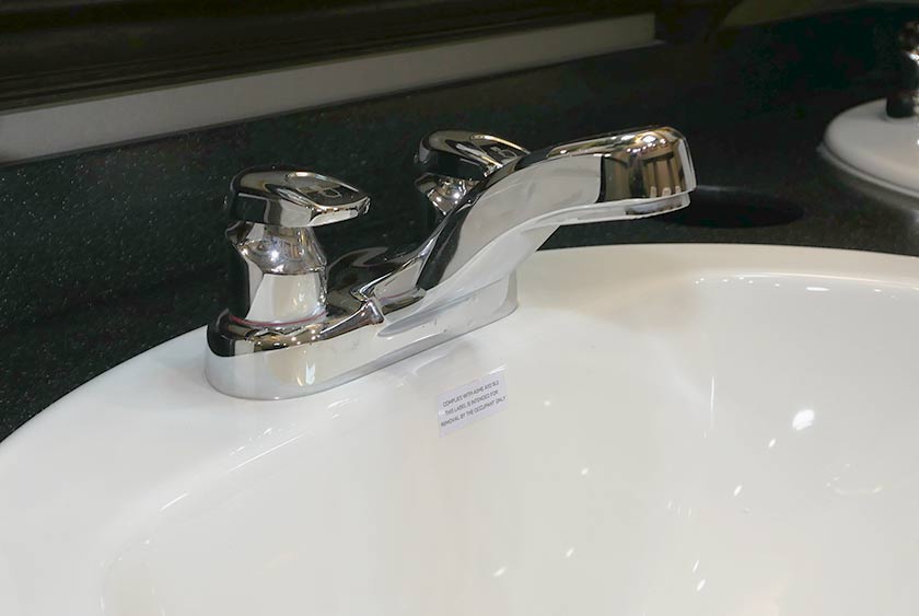 AUTOMATIC SHUTOFF FAUCETS WITH HOT AND COLD RUNNING WATER