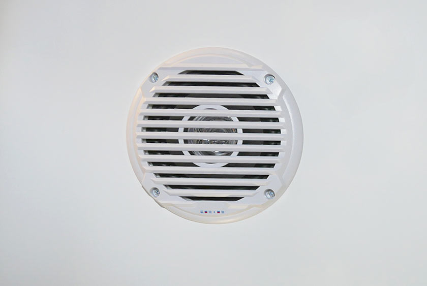 CENTRAL STEREO SYSTEM INCLUDES AM/FM RADIO AND CD PLAYER 