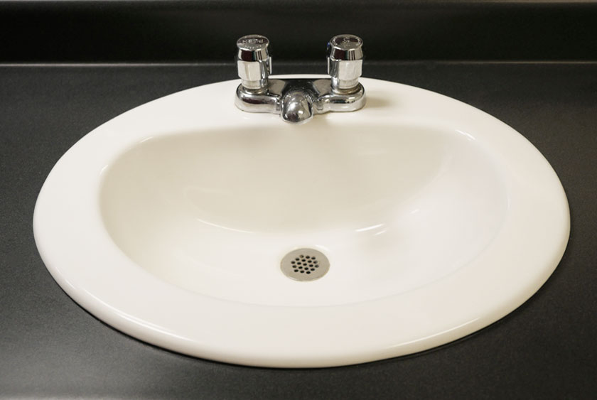 PORCELAIN SINKS WITH AUTOMATIC SHUTOFF CHROME FAUCETS