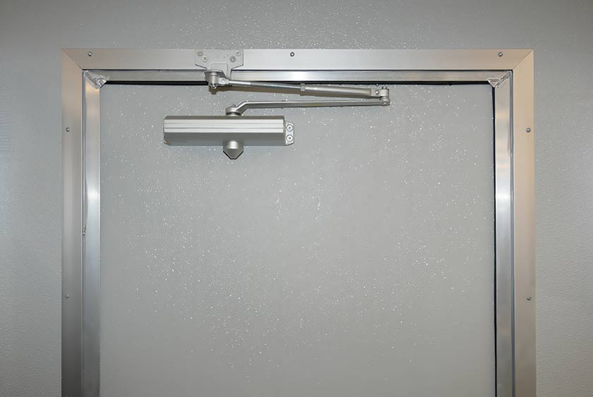 AUTOMATIC CLOSING DOORS FOR PRIVACY