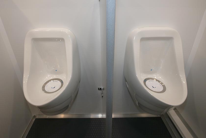 PORCELAIN ODORLESS URINALS ON MEN'S SIDE