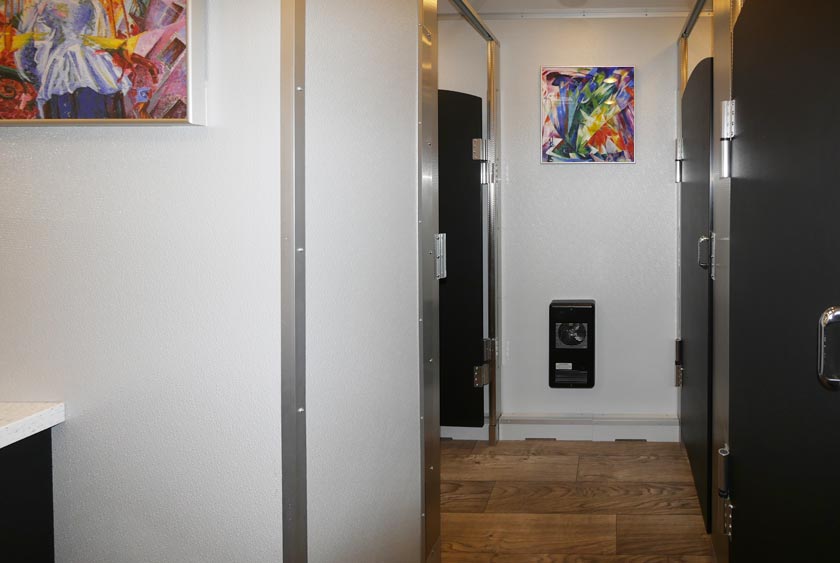 FRAMED MODERN ARTWORK THROUGHOUT