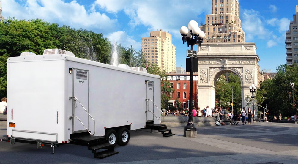The REGENCY Luxury Restroom Trailer By The Park