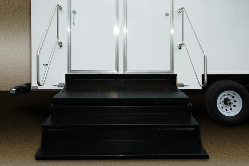 STURDY STAINLESS STEEL RAILINGS FOR ENTRY AND EXIT