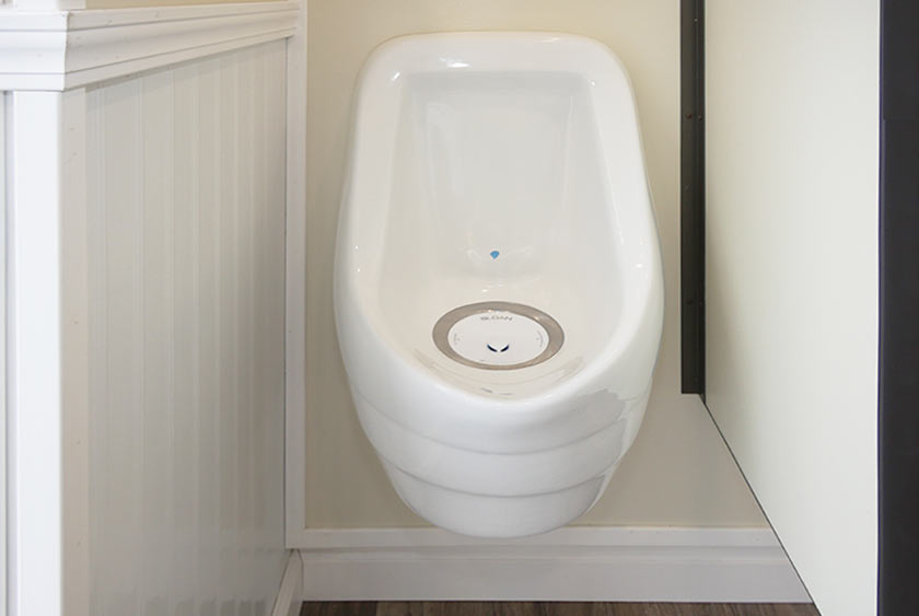 PORCELAIN ODORLESS URINALS FOR MEN