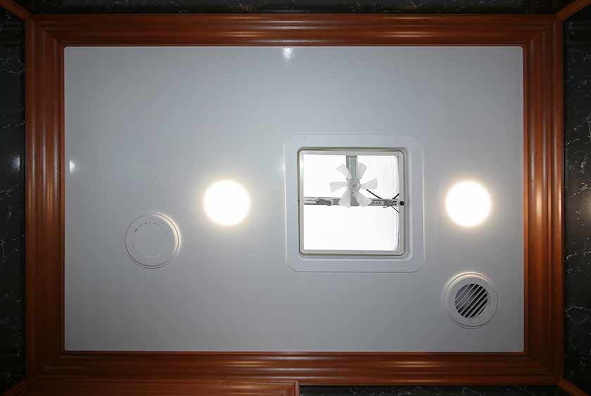 CEILING VENT FOR SUPERIOR VENTILATION</di