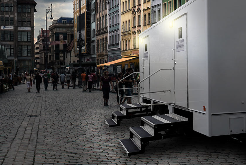 OUTDOOR LIGHTING AND STAINLESS STEEL STAIRCASES FOR NIGHTTIME SAFETY