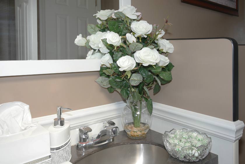 FLORAL ARRANGEMENTS AVAILABLE