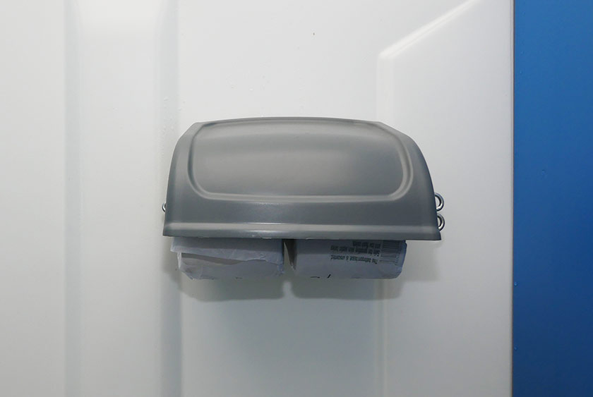 DUAL TOILET PAPER DISPENSER WITH COVER