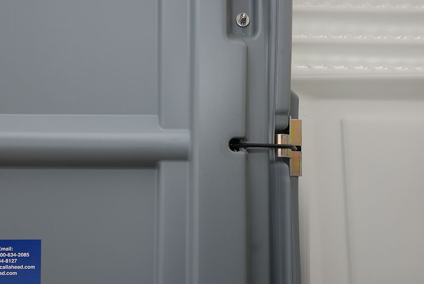 AUTOMATIC SELF CLOSING DOOR FOR PRIVACY